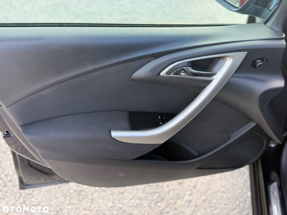 Opel Astra 1.4 Turbo Color Edition - 22