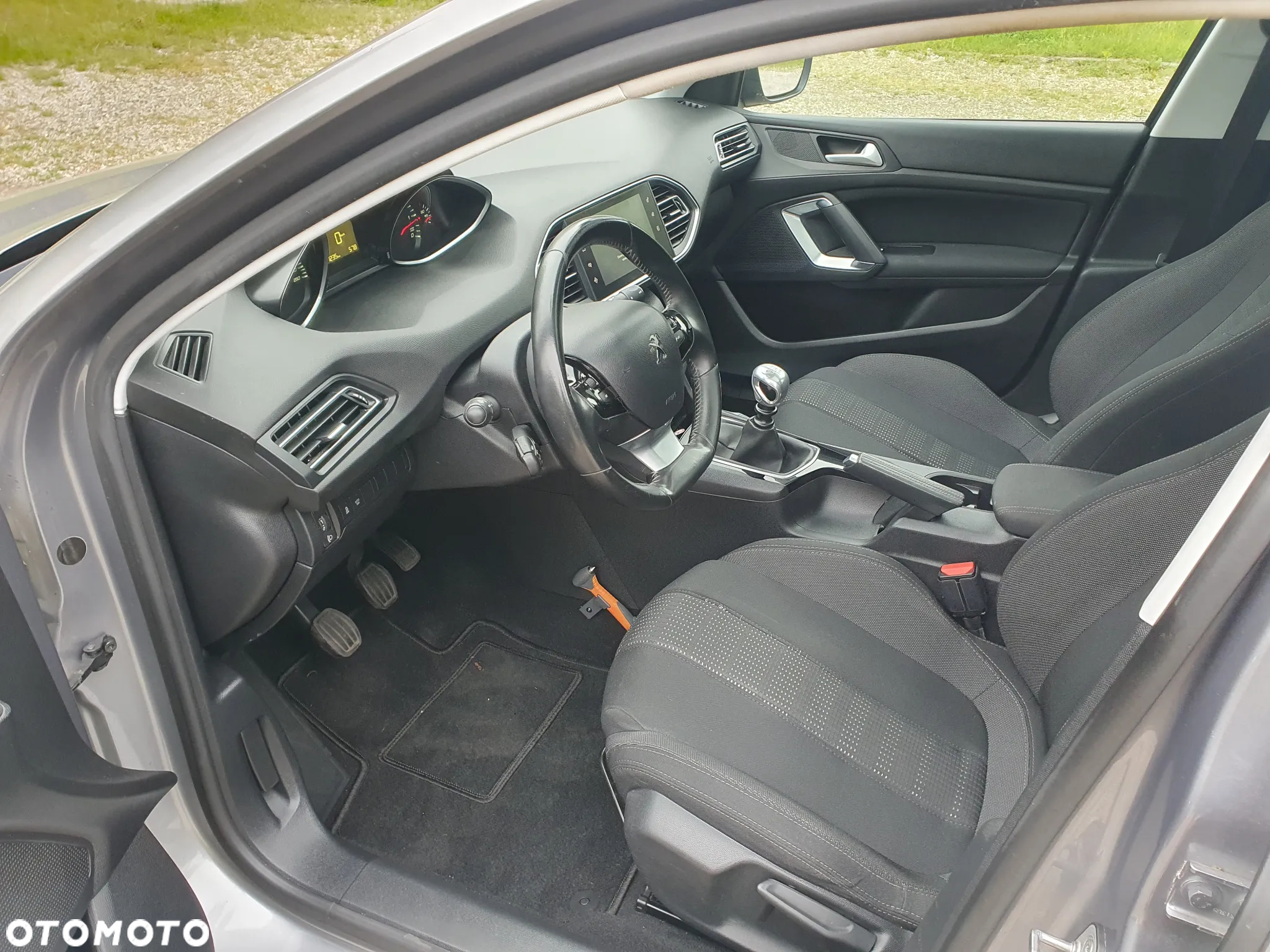 Peugeot 308 1.6 BlueHDi Allure S&S - 4