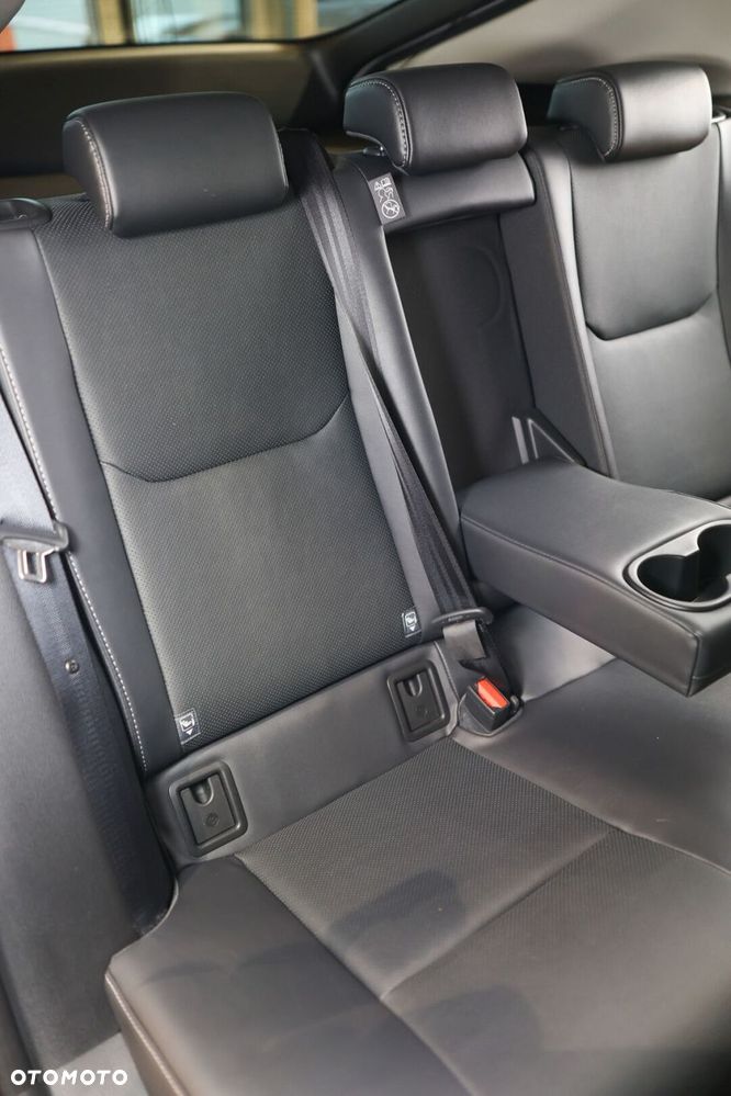 Toyota Prius - 15