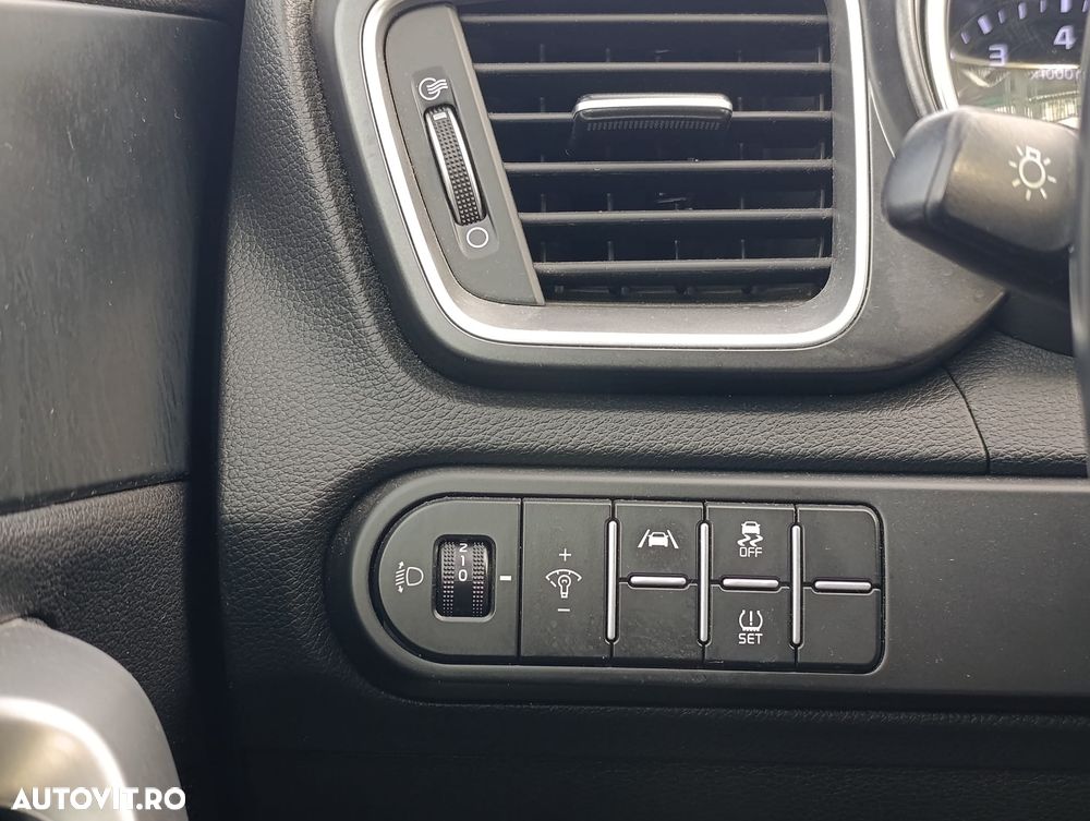 Kia Ceed - 14