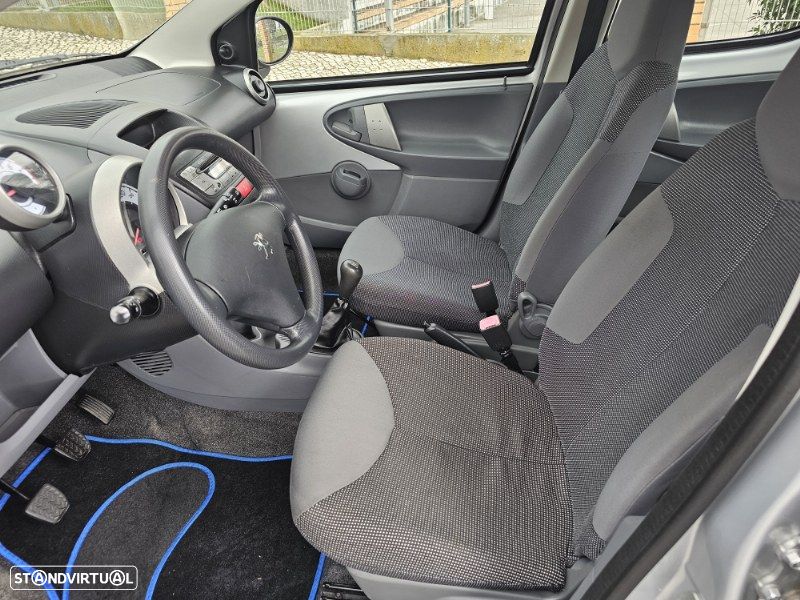 Peugeot 107 1.0 Urban - 26