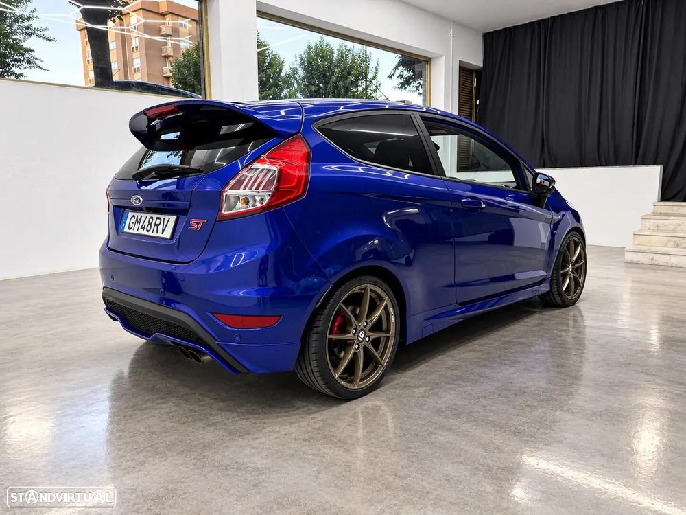 Ford Fiesta 1.6 EcoBoost c/ Pack Pele Desportiva ST - 5