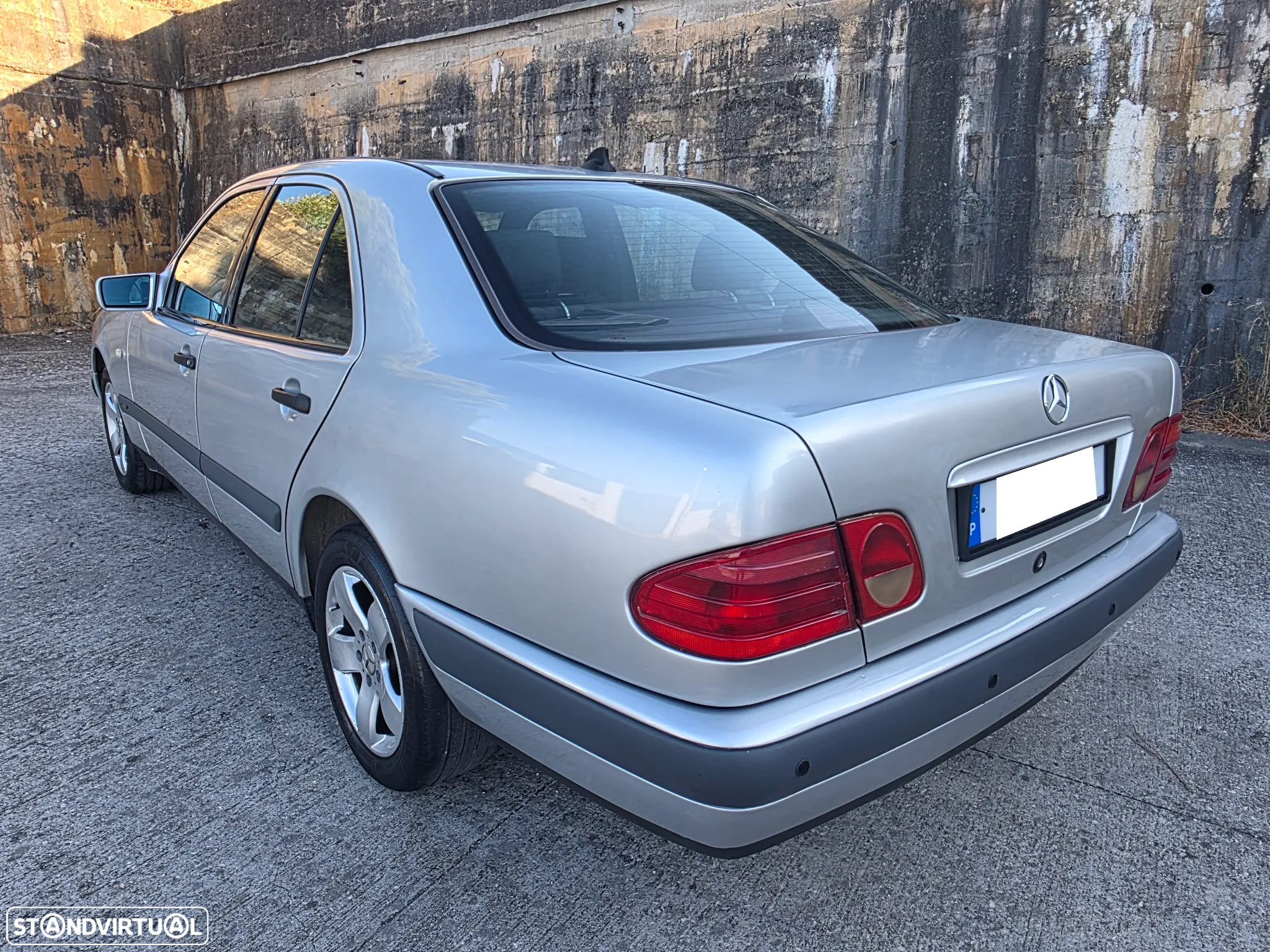 Mercedes-Benz E 290 TD Elegance - 10