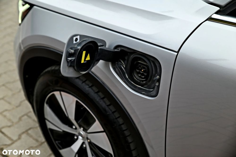 Volvo XC 40 T4 Recharge DKG Ultimate Dark - 19