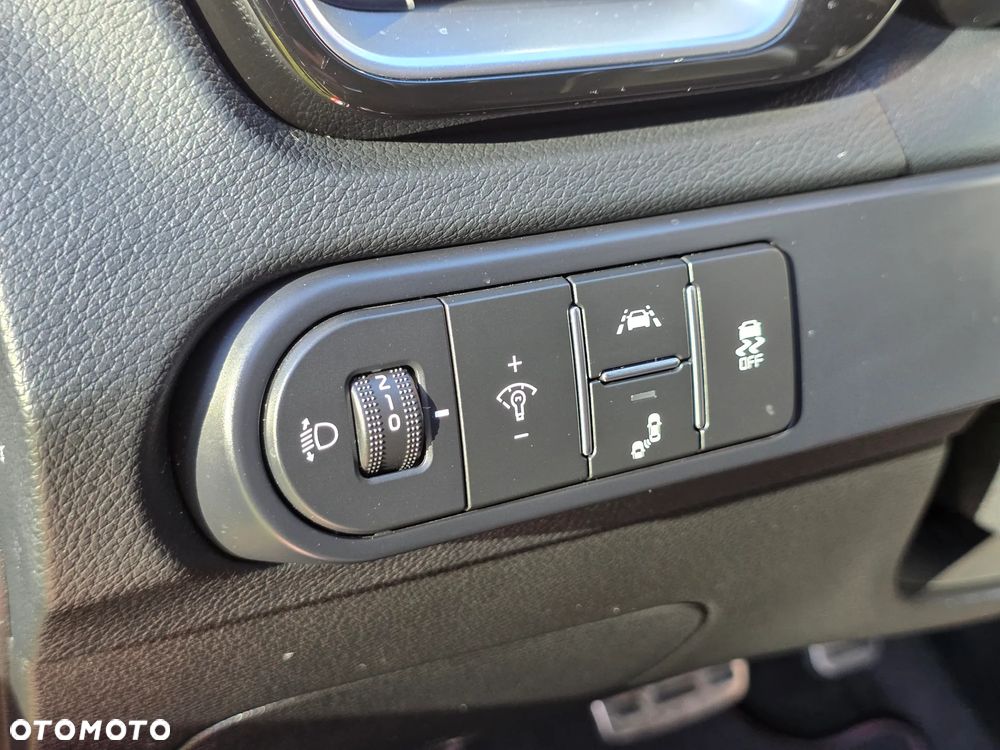 Kia Ceed 1.6 T-GDI GT DCT - 32