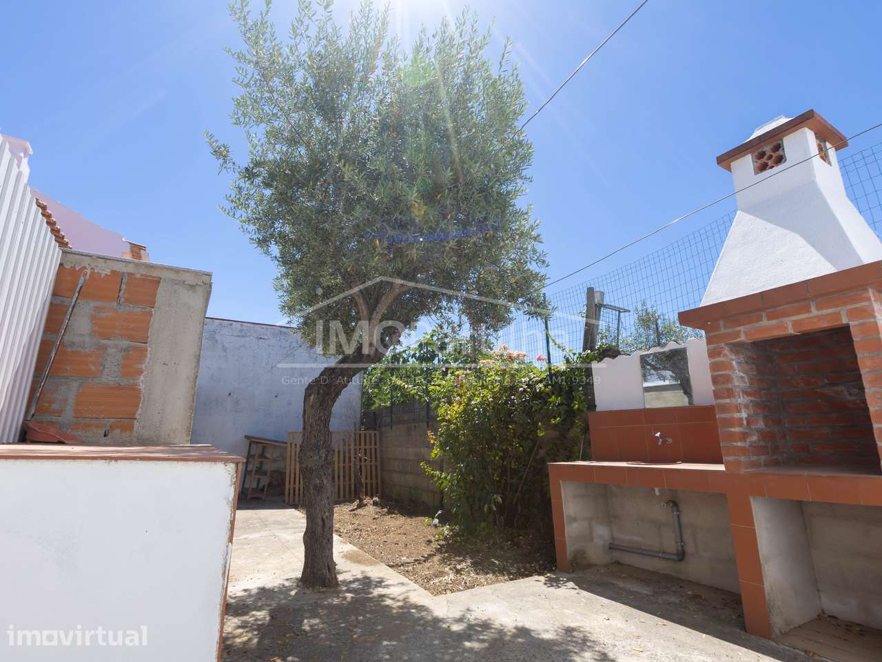 Casinha Típica Alentejana T2 com Quintal e Sótão em Évora - Grande imagem: 4/21