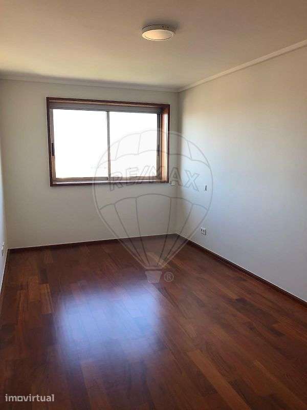 Apartamento T3 para arrendamento - Grande imagem: 4/10