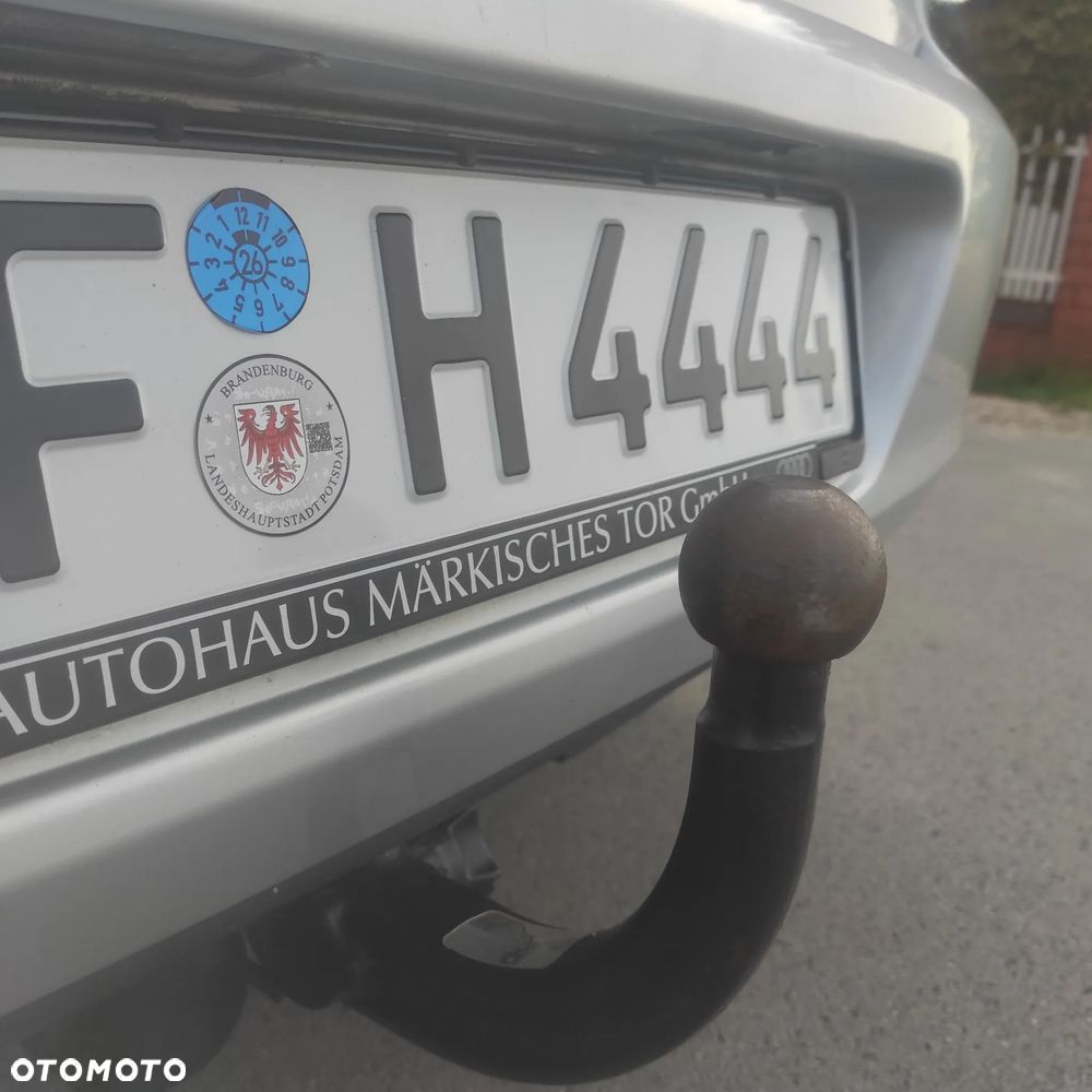 Volkswagen Golf - 28