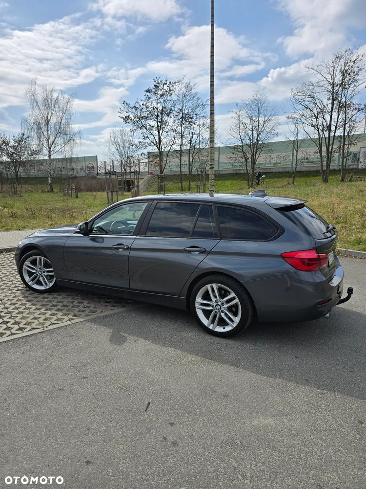 BMW Seria 3 320d Edition Luxury Line Purity - 23