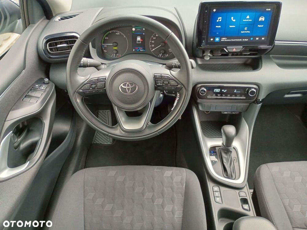 Toyota Yaris - 10