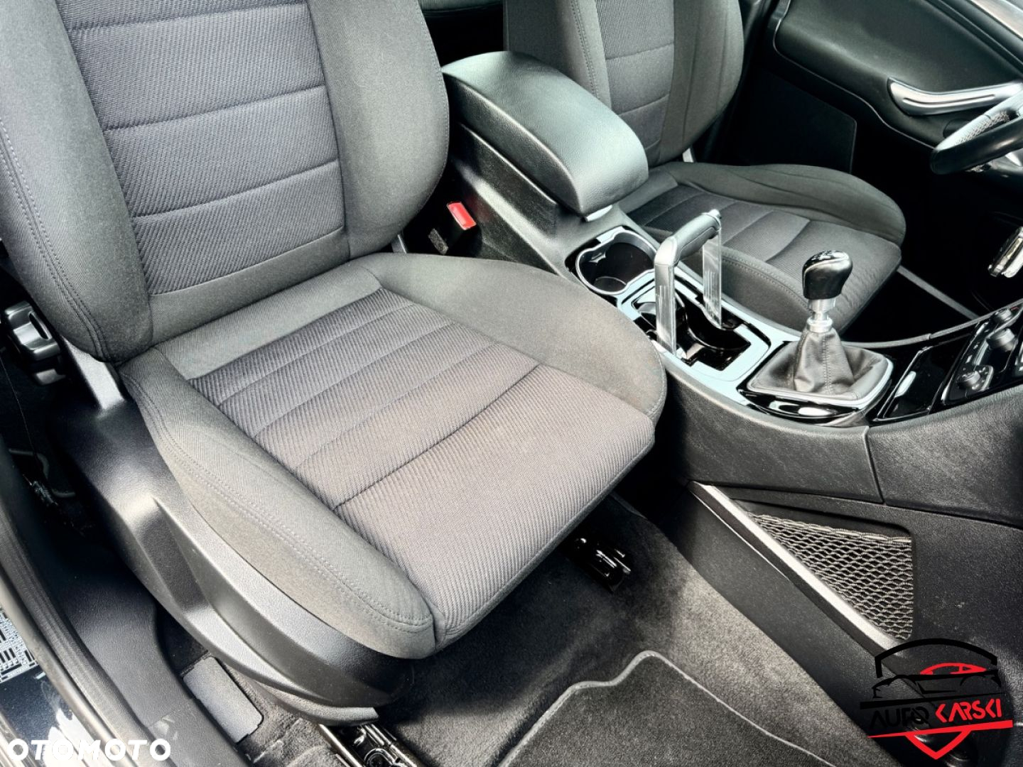 Ford S-Max - 25