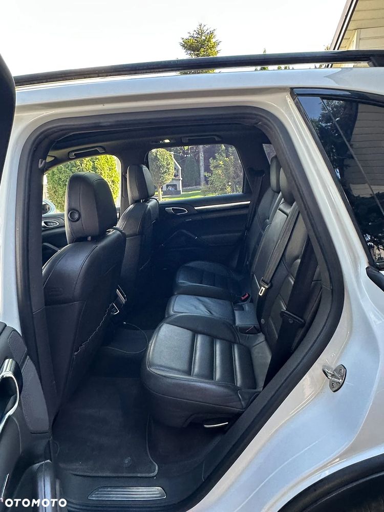 Porsche Cayenne Diesel Platinum Edition - 31