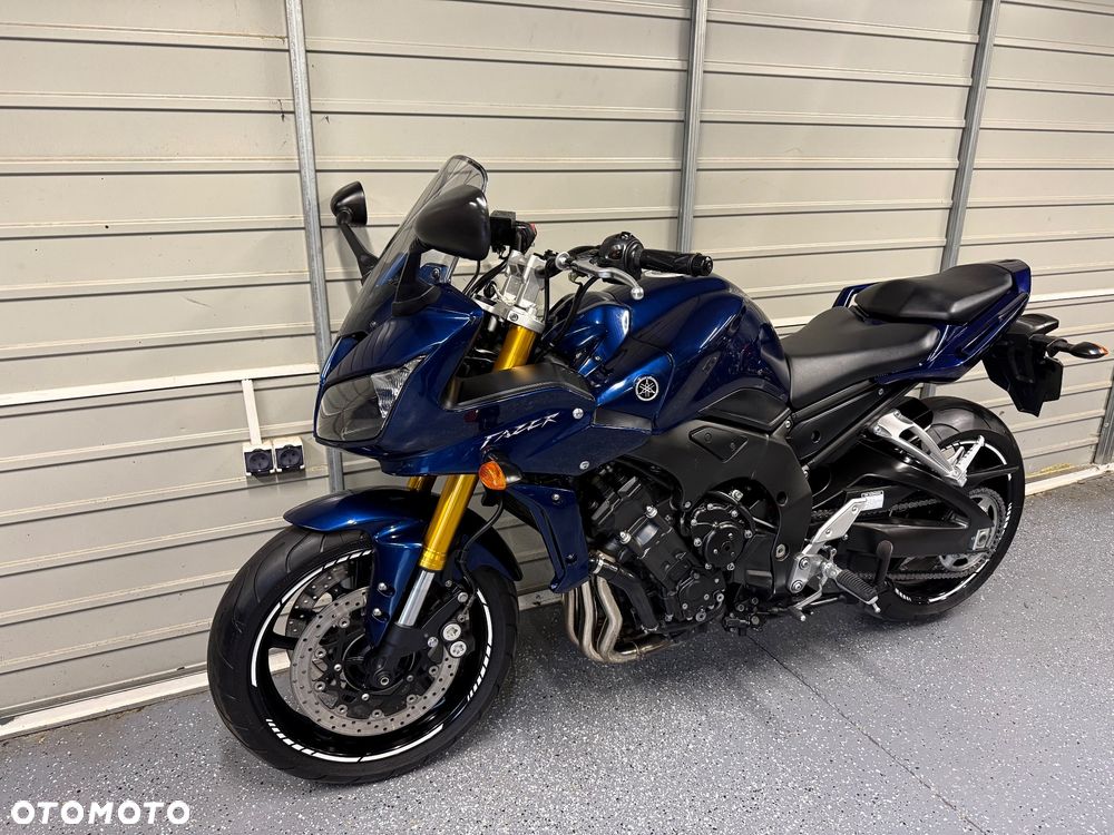 Yamaha FZ - 11