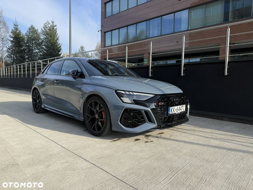 Audi RS3 Sportback - 1
