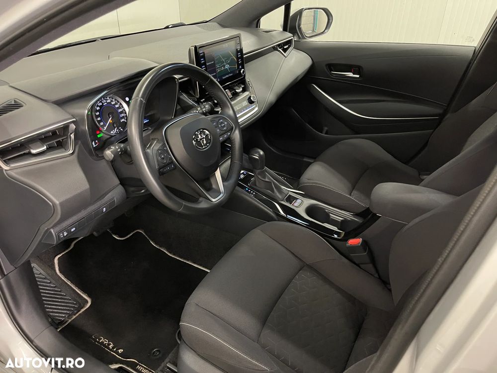 Toyota Corolla - 5