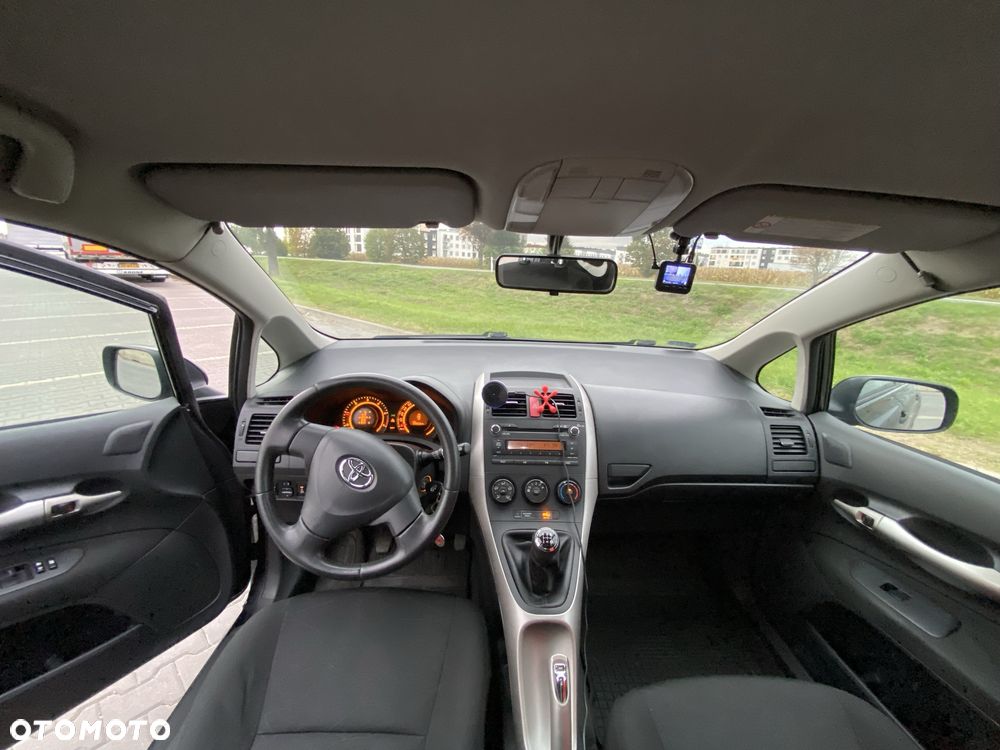 Toyota Auris - 5