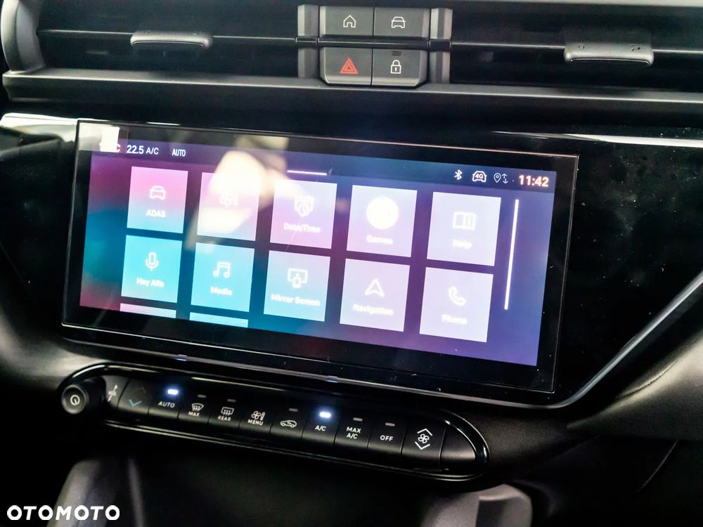 Alfa Romeo Junior 1.2 mHEV Ibrida Speciale eDCT - 36