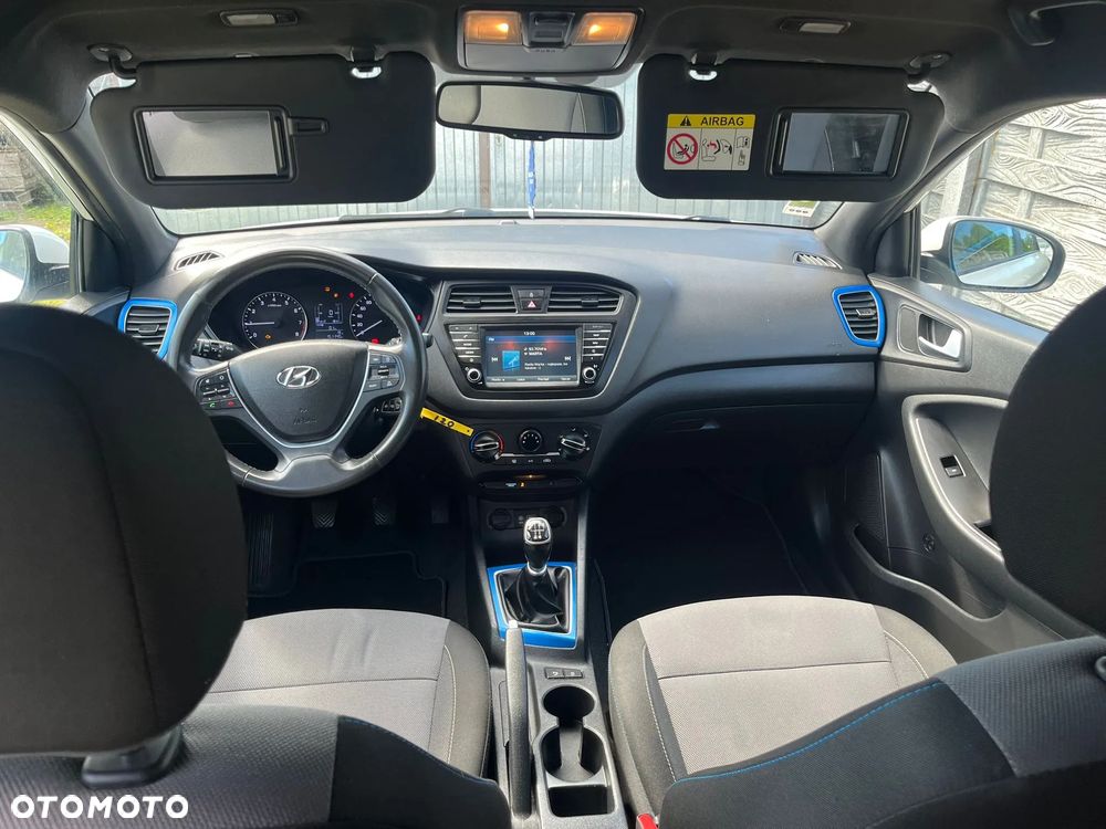 Hyundai i20 - 16
