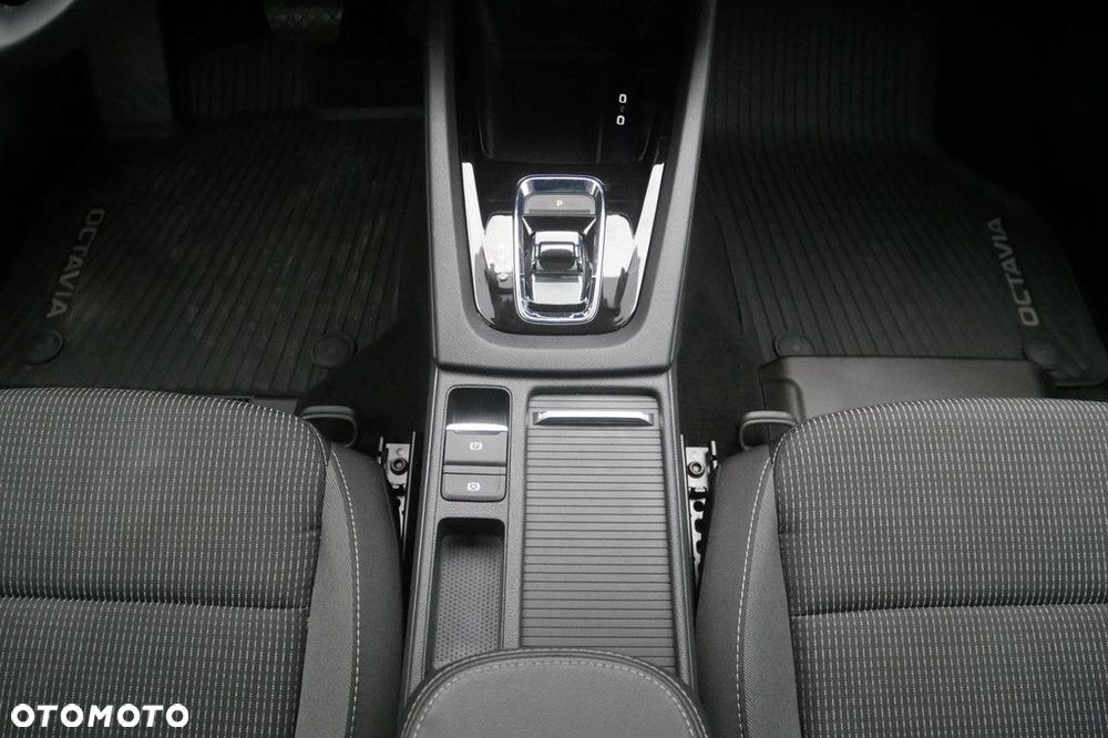 Skoda Octavia 1.5 TSI ACT Ambition DSG - 11