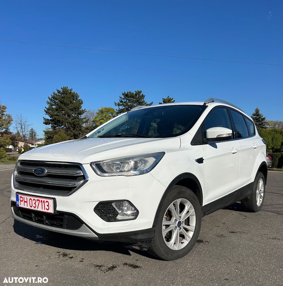 Ford Kuga - 1