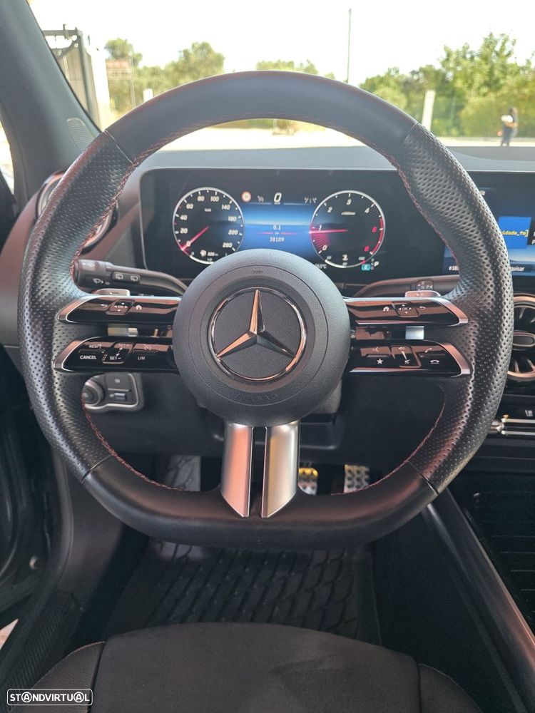 Mercedes-Benz GLA 200 d AMG Line - 9