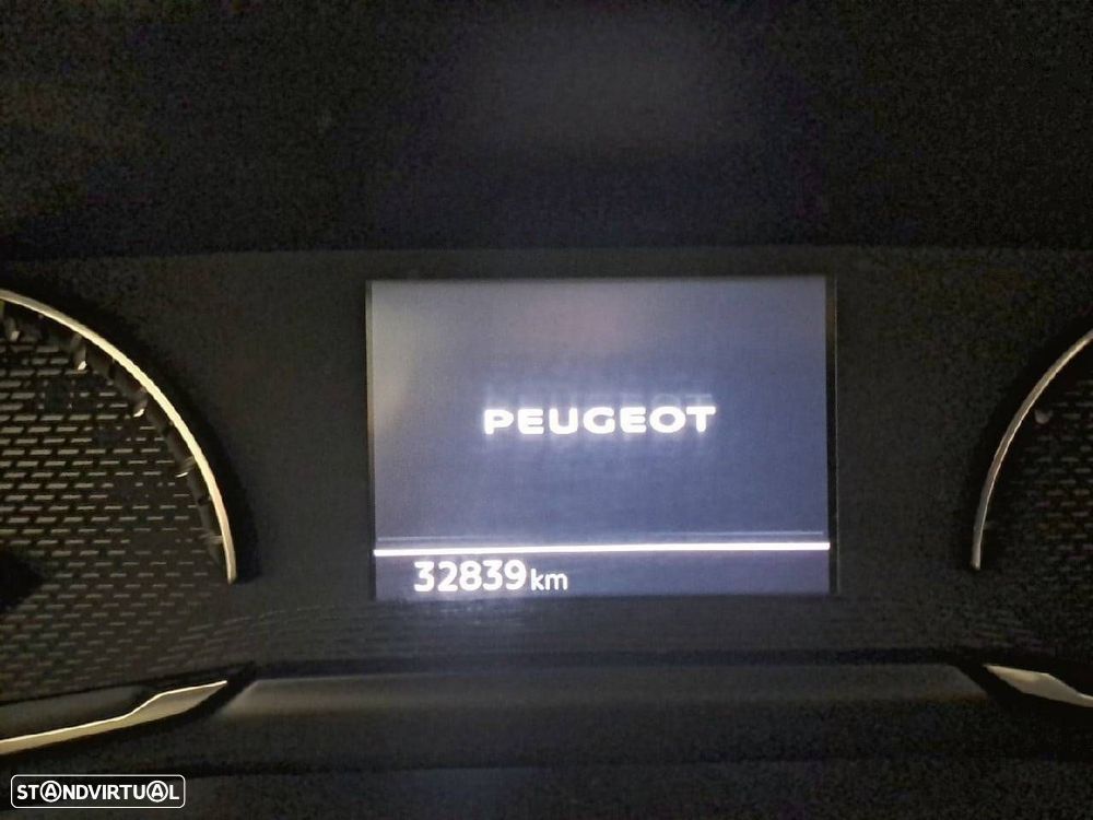 Peugeot 2008 1.5 BlueHDi Active Pack - 13