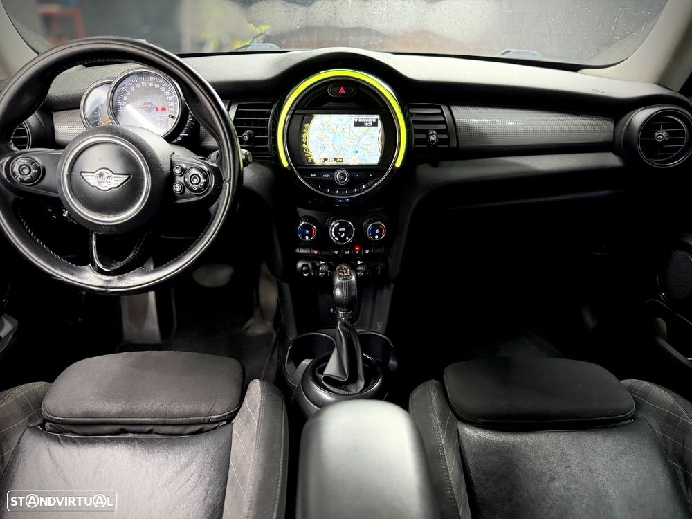 MINI 3 Portas Cooper D Aut. - 9