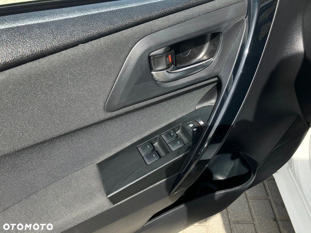 Toyota Auris Hybrid 135 Premium - 28