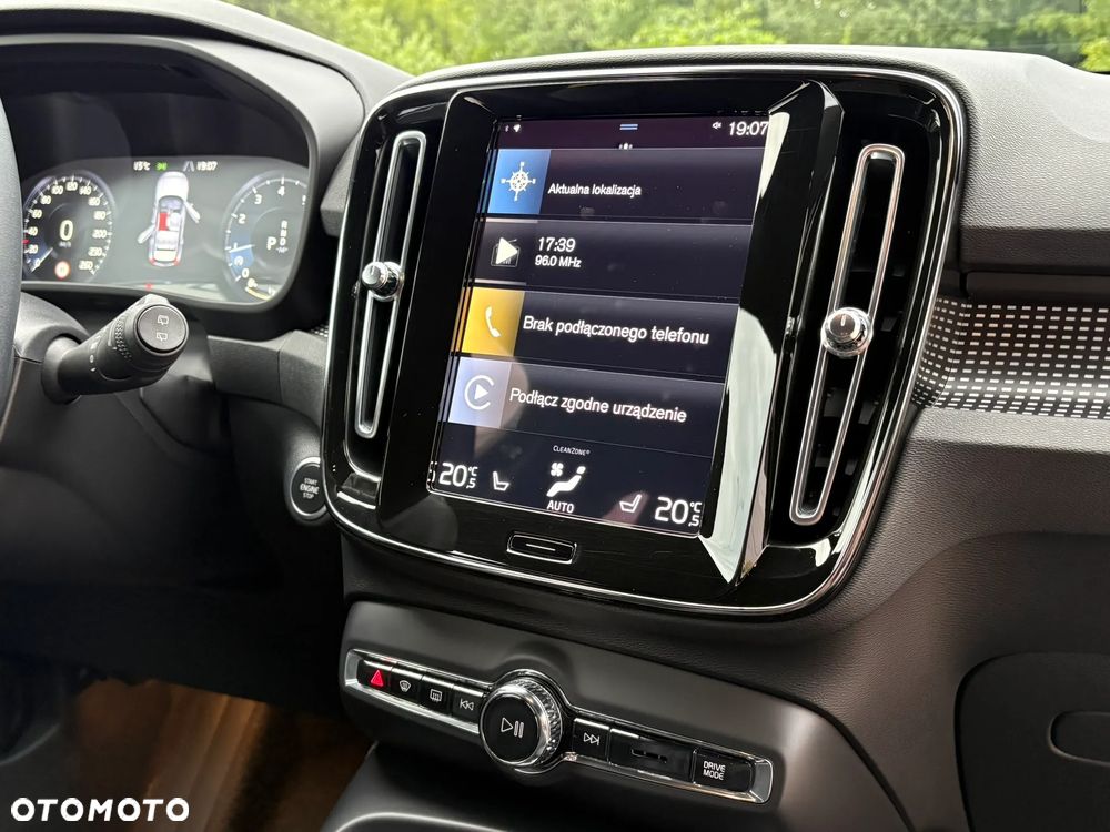 Volvo XC 40 T3 R-Design - 15