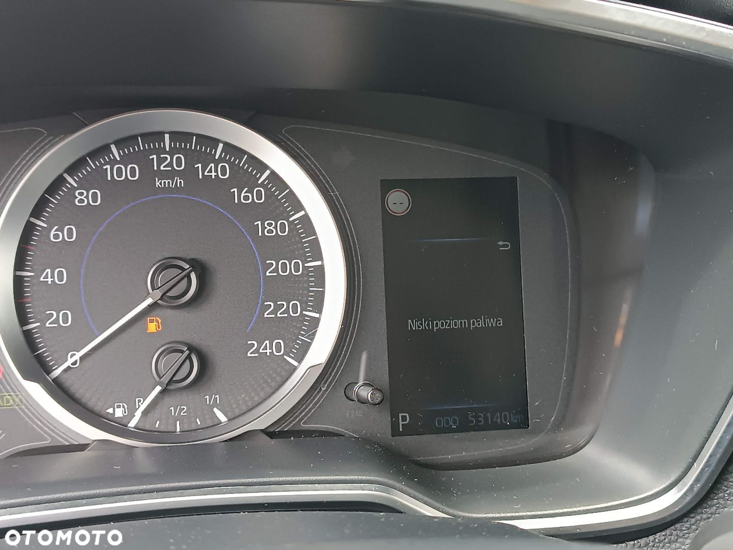 Toyota Corolla - 10