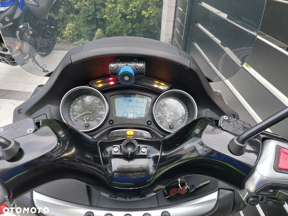 Piaggio MP-3 - 7