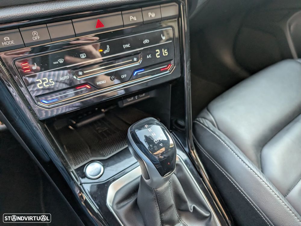 VW T-Roc 2.0 TDI R-Line DSG - 25