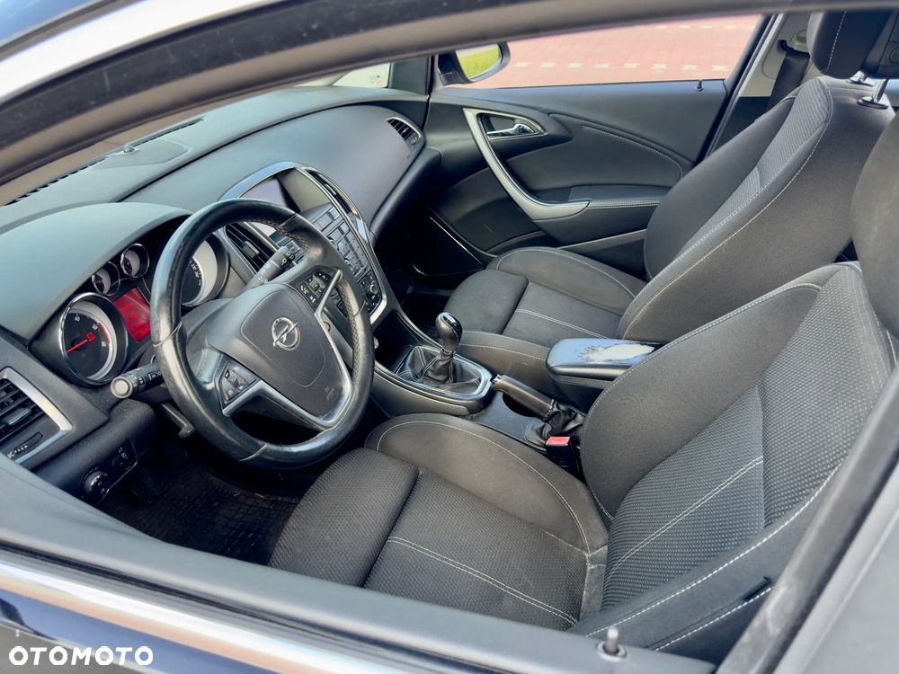 Opel Astra 1.7 CDTI DPF Cosmo - 10