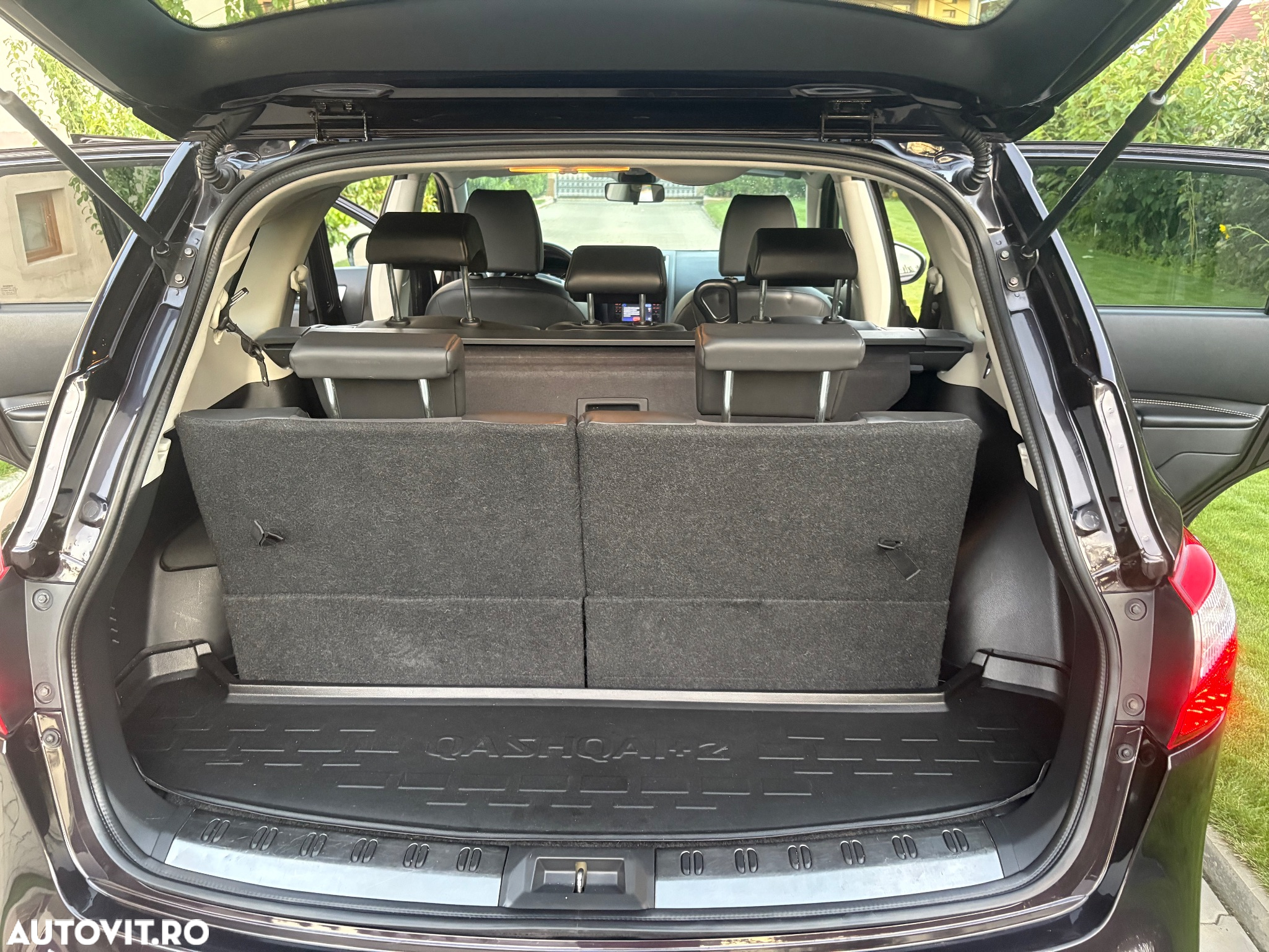 Nissan Qashqai+2 +2 2.0 "All Mode 4x4-i" Tekna - 19