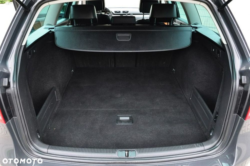 Volkswagen Passat Variant - 26