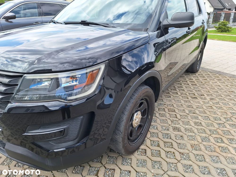 Ford Explorer - 23