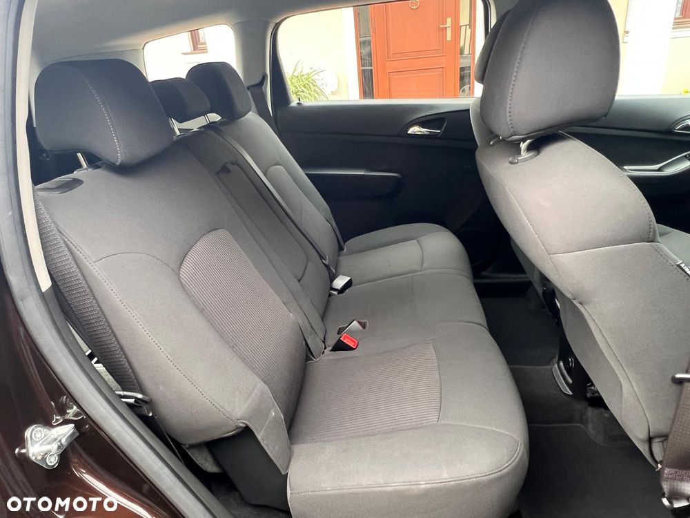 Chevrolet Orlando - 25