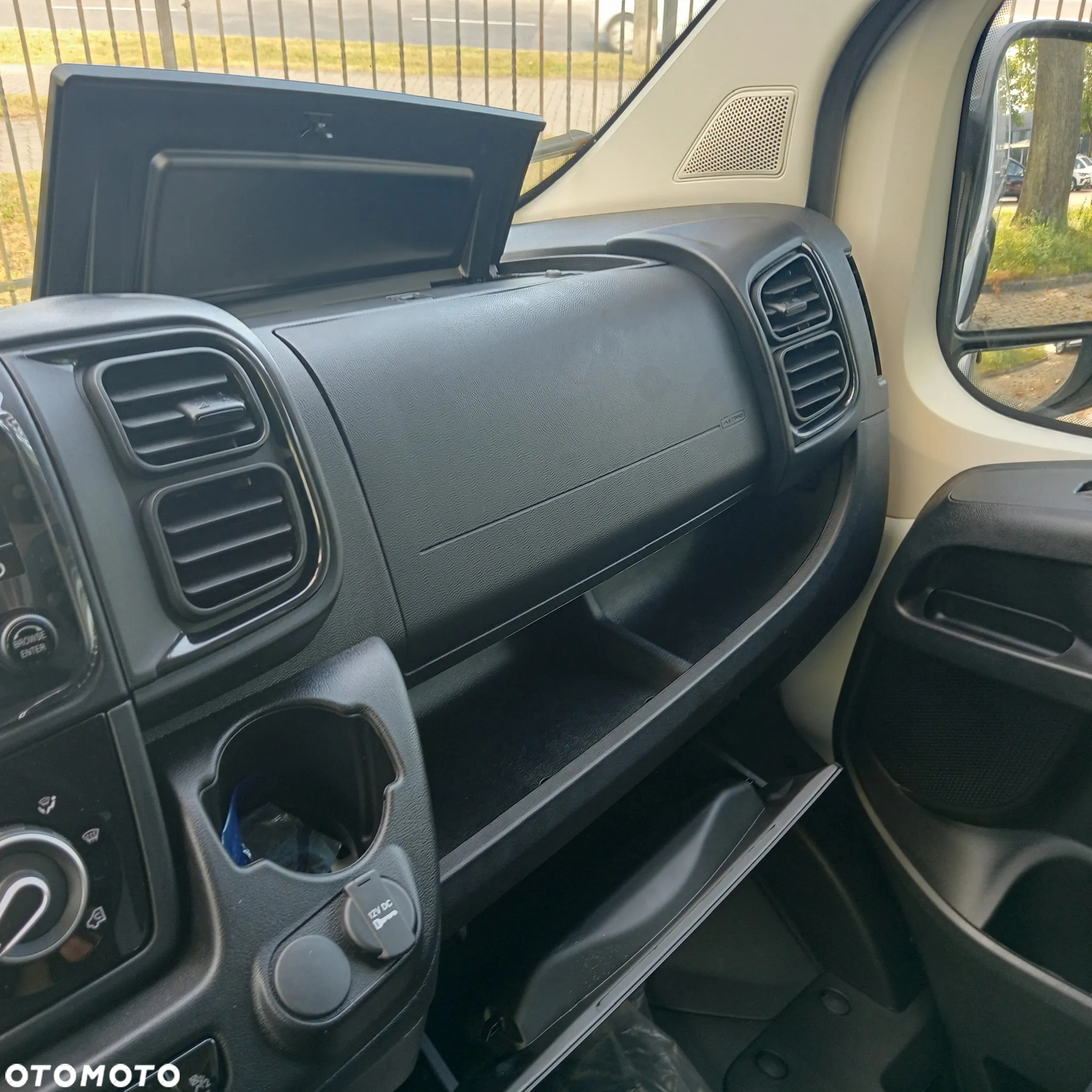 Opel Movano - 8