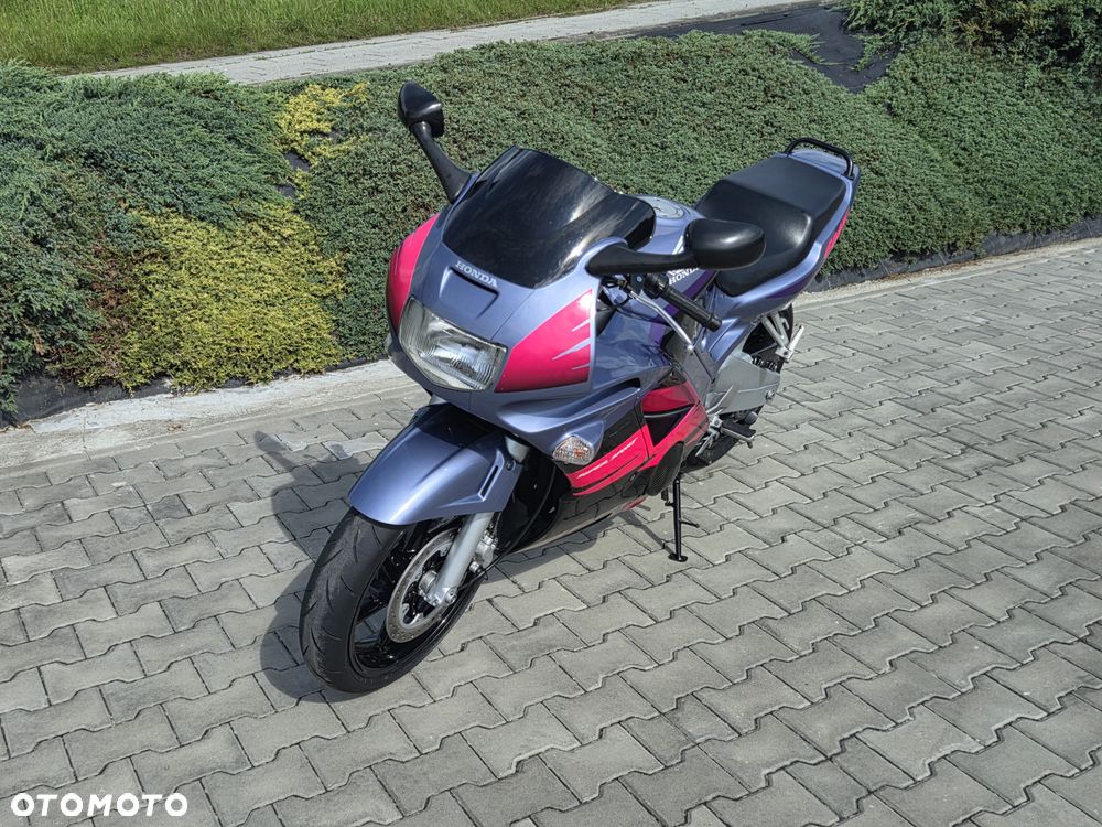 Honda CBR - 21