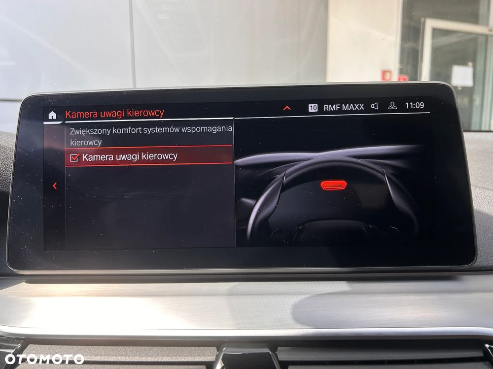 BMW Seria 5 530d xDrive mHEV M Sport sport - 36