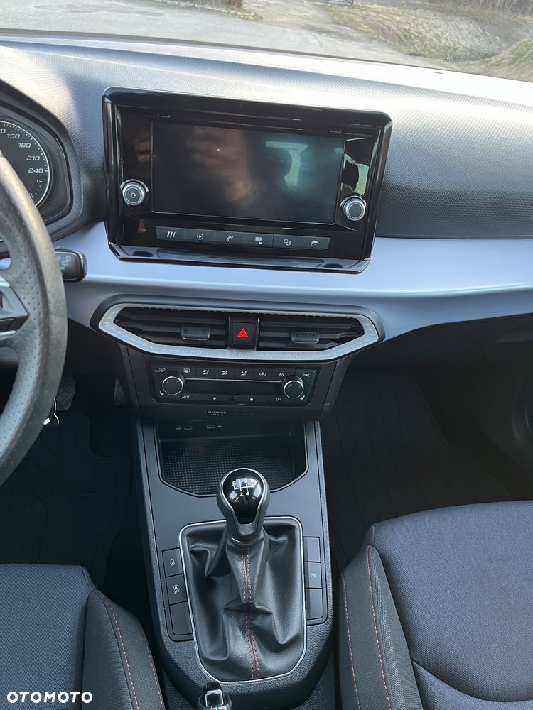 Seat Ibiza 1.0 MPI S&S FR Pro Black Edition - 33