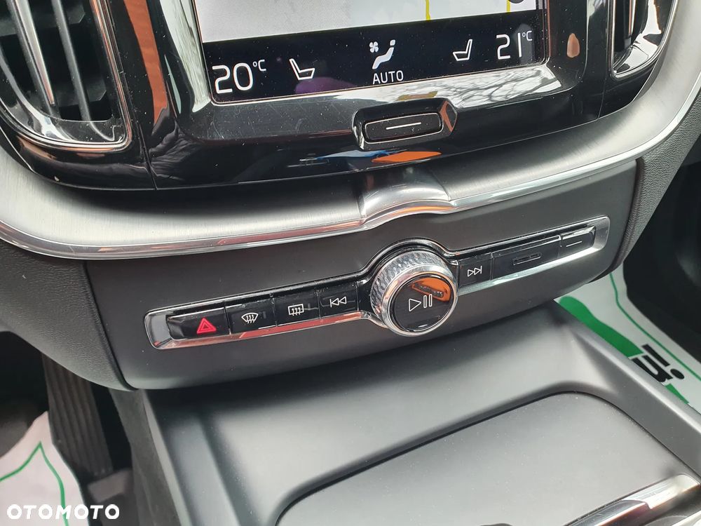 Volvo XC 60 B4 B Geartronic Momentum Pro - 18