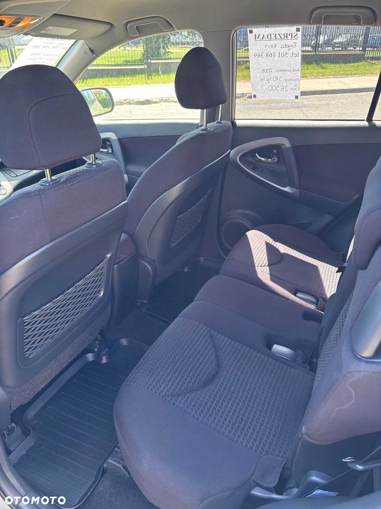 Toyota RAV4 - 4