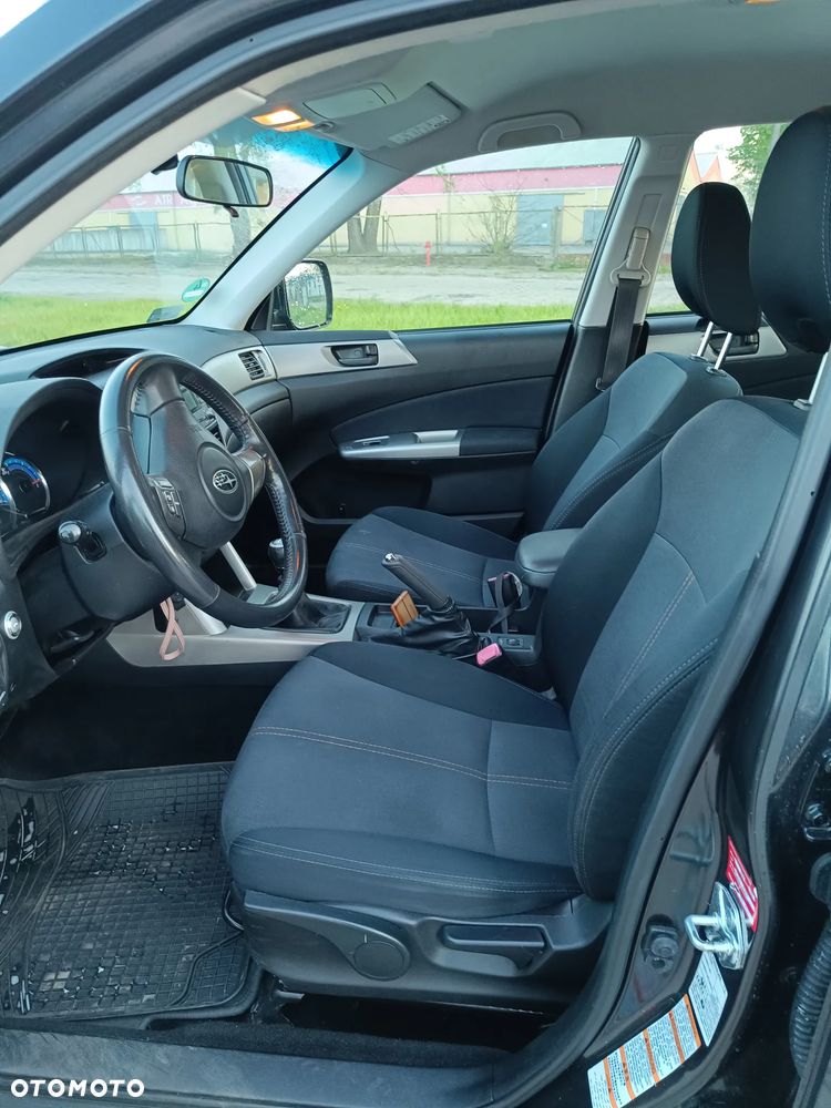 Subaru Forester 2.0D XC 000 - 9