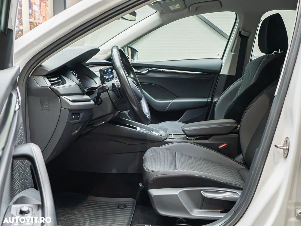 Skoda Octavia 2.0 TDI DSG Ambition - 21