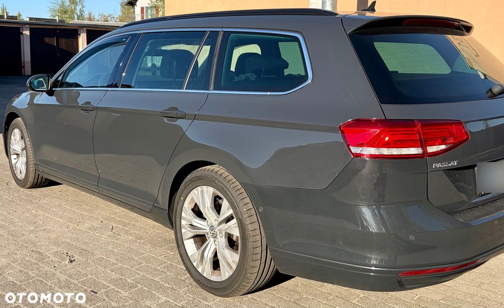 Volkswagen Passat Variant 1.5 TSI EVO Highline DSG - 2