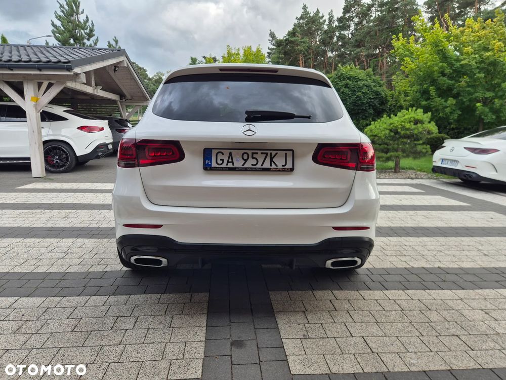 Mercedes-Benz GLC - 15