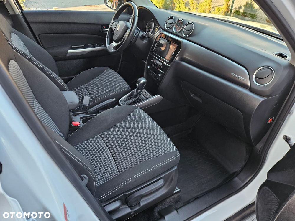Suzuki Vitara 1.5 Dualjet Hybrid Allgrip AGS Comfort+ - 12