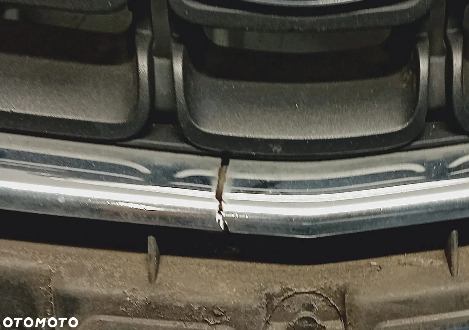 Grill Atrapa Zderzaka  Opel Astra J - 2