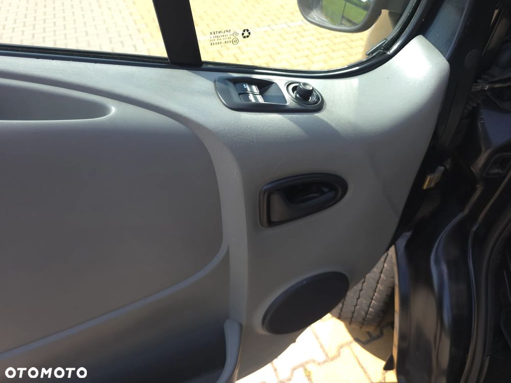 Renault Trafic - 24